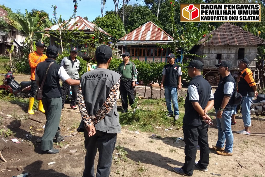 BAWASLU OKU SELATAN, KUNJUNGI TPS TERPENCIL