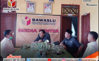 AUDIENSI BINDA SUMSEL DENGAN BAWASLU OKU SELATAN