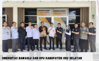 FOTO BERSAMA ANTARA PIMPINAN BAWASLU DAN KPU KABUPATEN OKU SELATAN